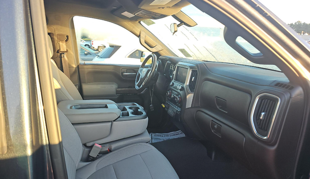 Used 2019 Chevrolet Silverado 1500 LT w/ All-Star Edition AWD/4WD image 9