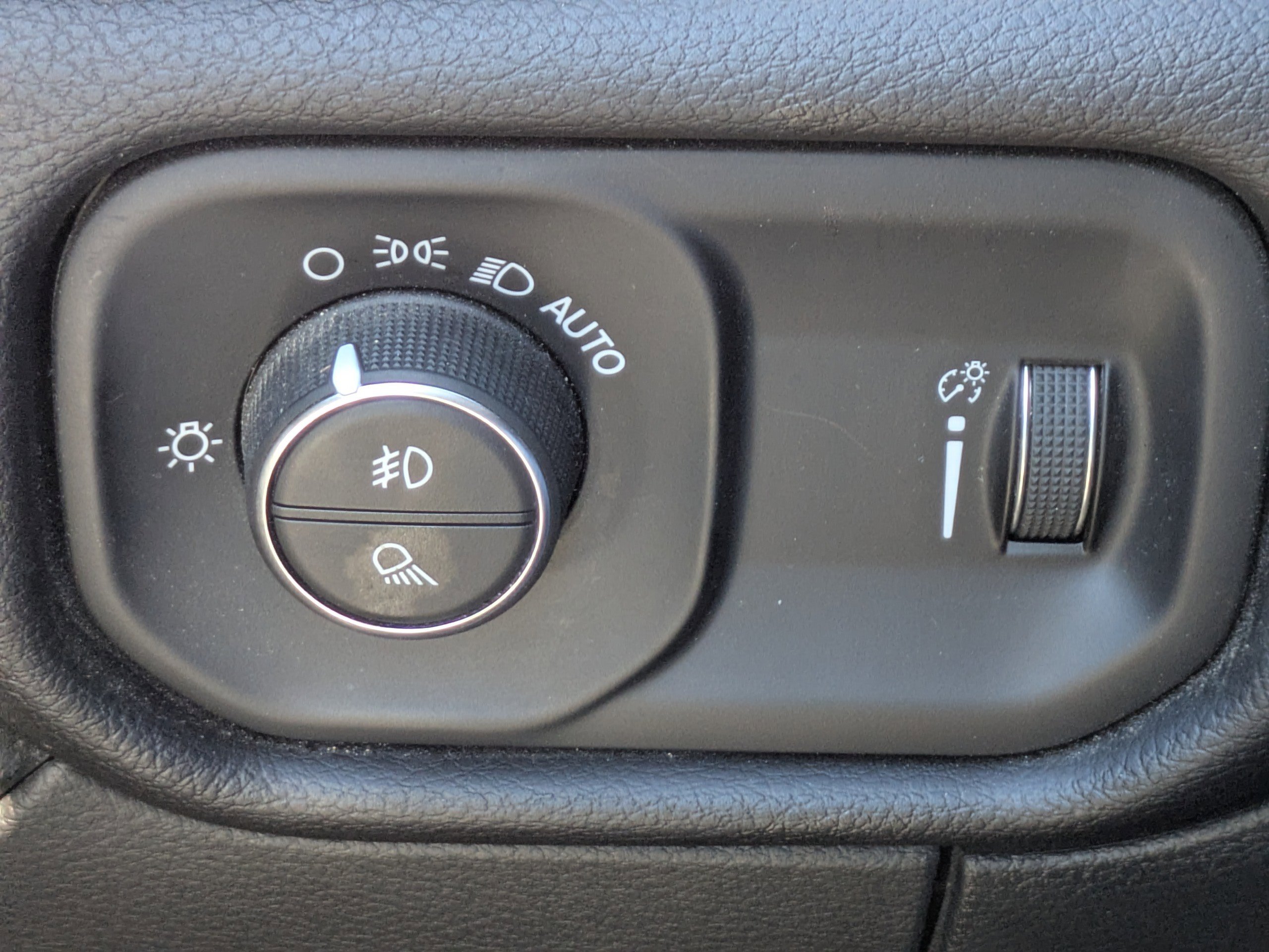 Used 2024 RAM 3500 Big Horn image 24