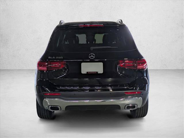 Used 2025 Mercedes-Benz GLB 250 image 9