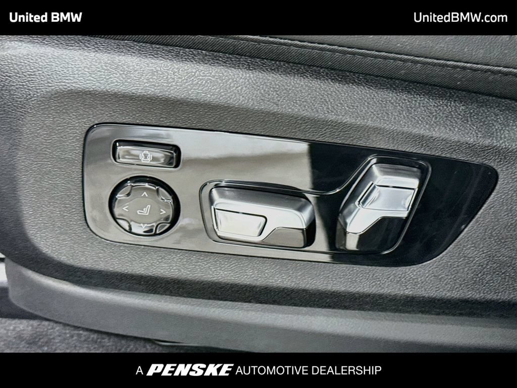 New 2027 BMW X7 xDrive40i w/ M Sport Package AWD/4WD image 11