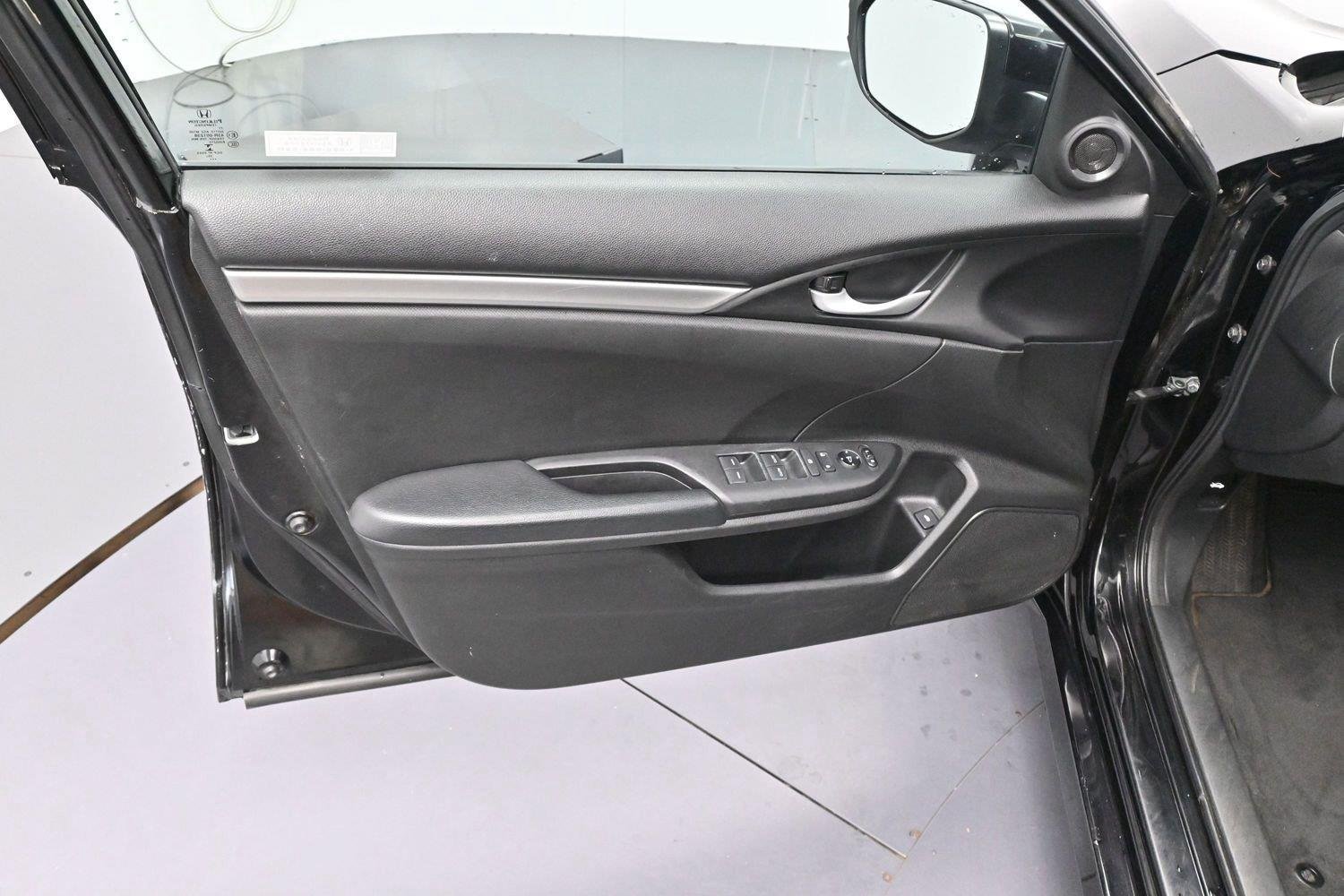 Used 2021 Honda Civic Sport image 9