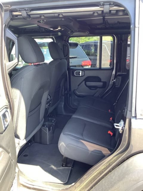 Certified 2022 Jeep Wrangler Unlimited Sport AWD/4WD image 19