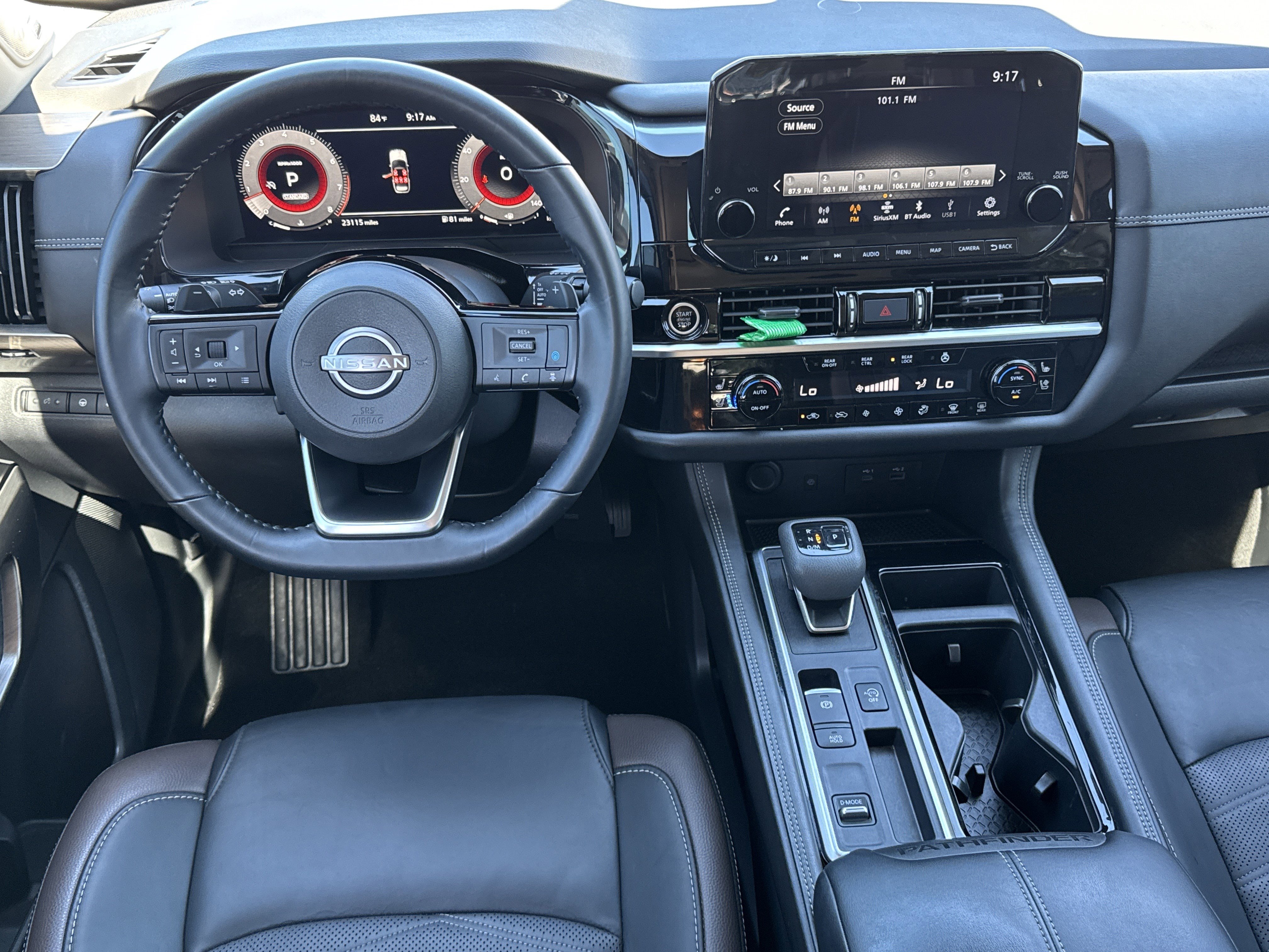 Used 2023 Nissan Pathfinder Platinum image 29