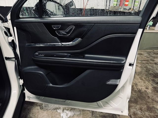 Used 2022 Lincoln Corsair AWD w/ Equipment Group 101A image 17