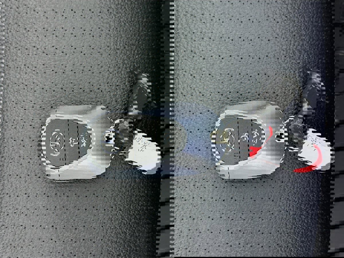 Used 2022 Mercedes-Benz C 300 4MATIC Sedan w/ Exclusive Trim Package image 40