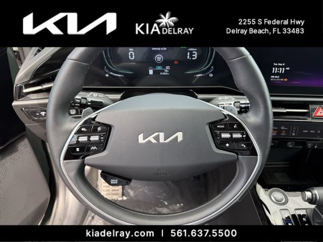 Certified 2024 Kia Niro SX Touring FWD image 32