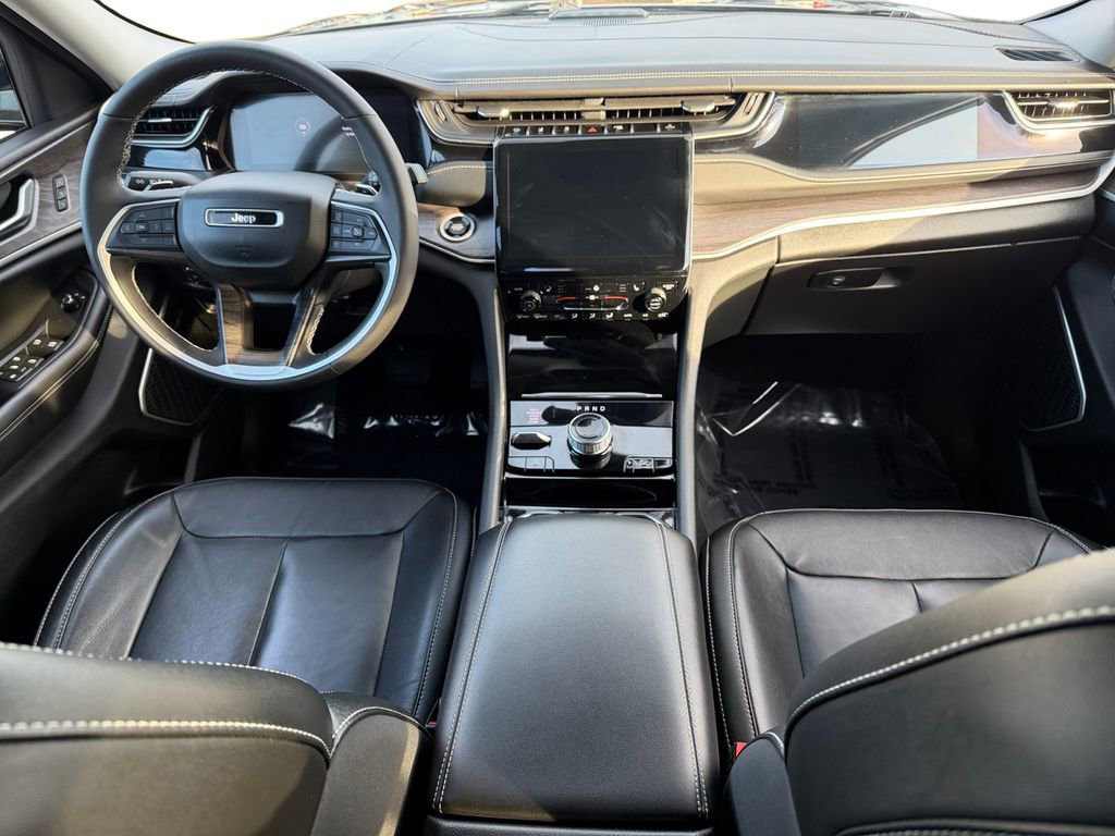 Used 2022 Jeep Grand Cherokee Limited 4xe image 10