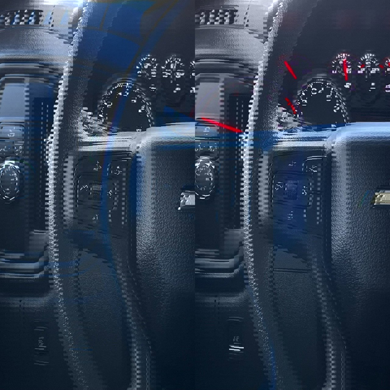 Used 2023 Chevrolet Silverado 1500 Custom image 14