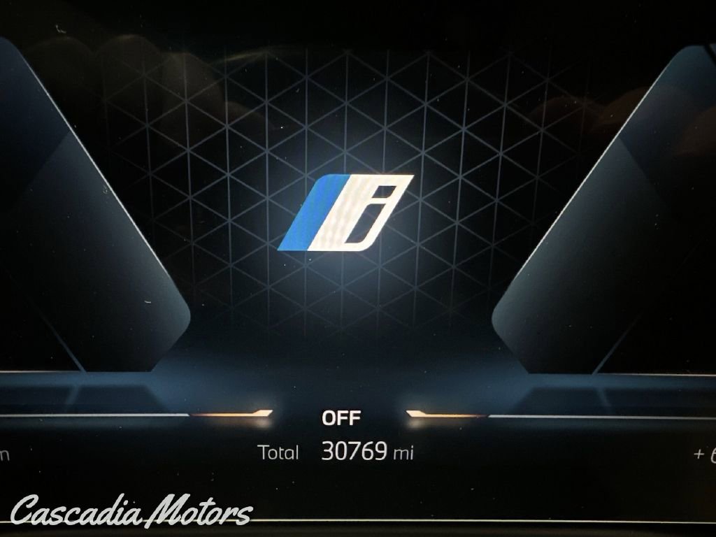 Used 2023 BMW i4 eDrive40 w/ Premium Package image 15