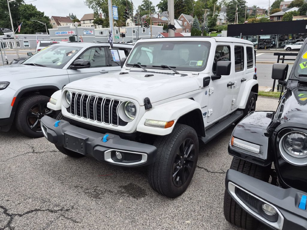 Used 2024 Jeep Wrangler Unlimited Sahara w/ Technology Group