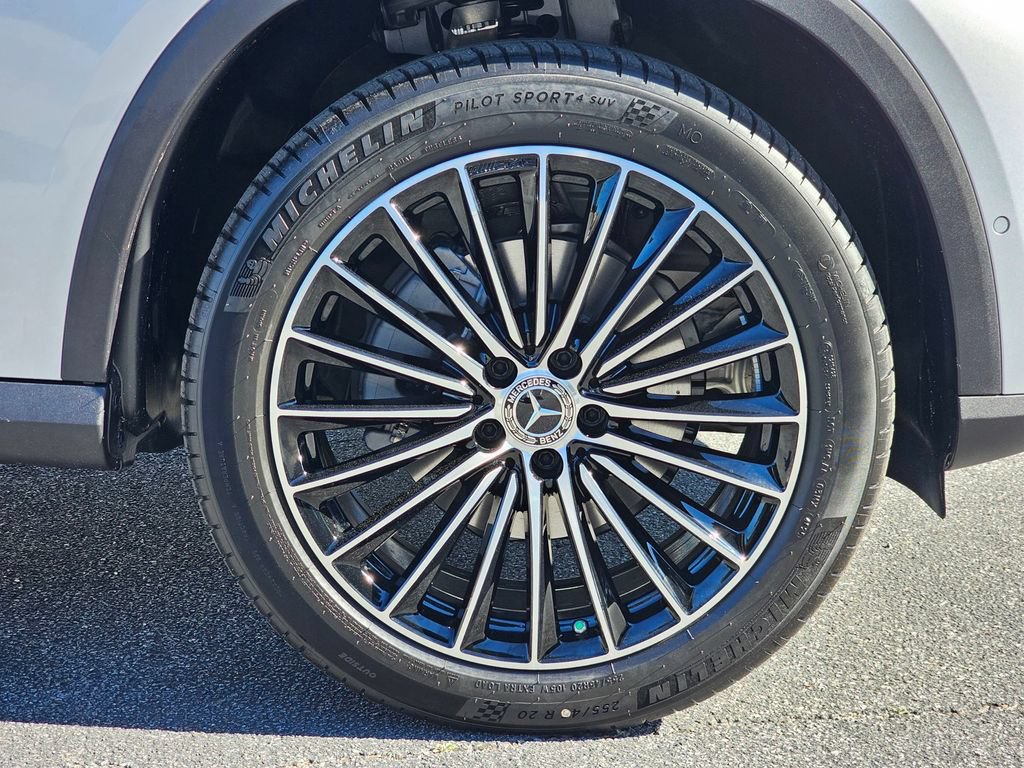 Used 2026 Mercedes-Benz GLC 300 image 13
