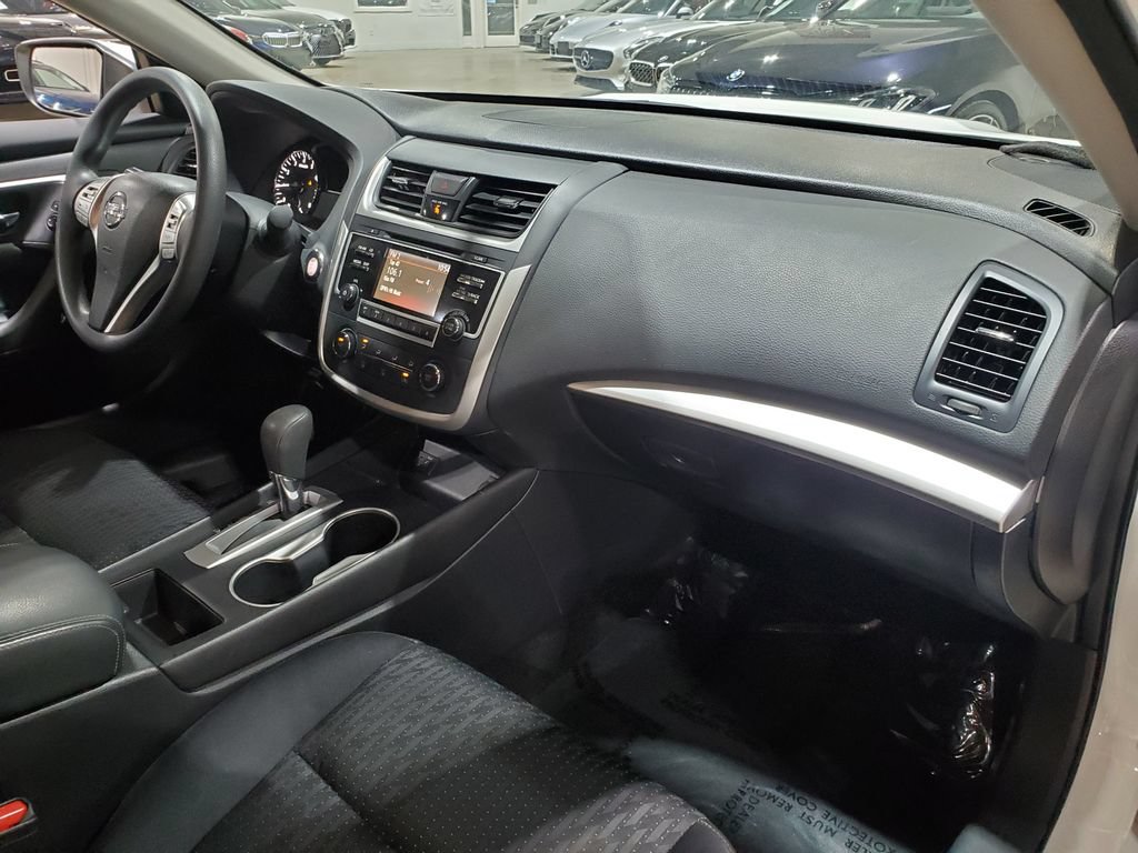 Used 2017 Nissan Altima 2.5 S w/ Power Driver Seat Package FWD image 15