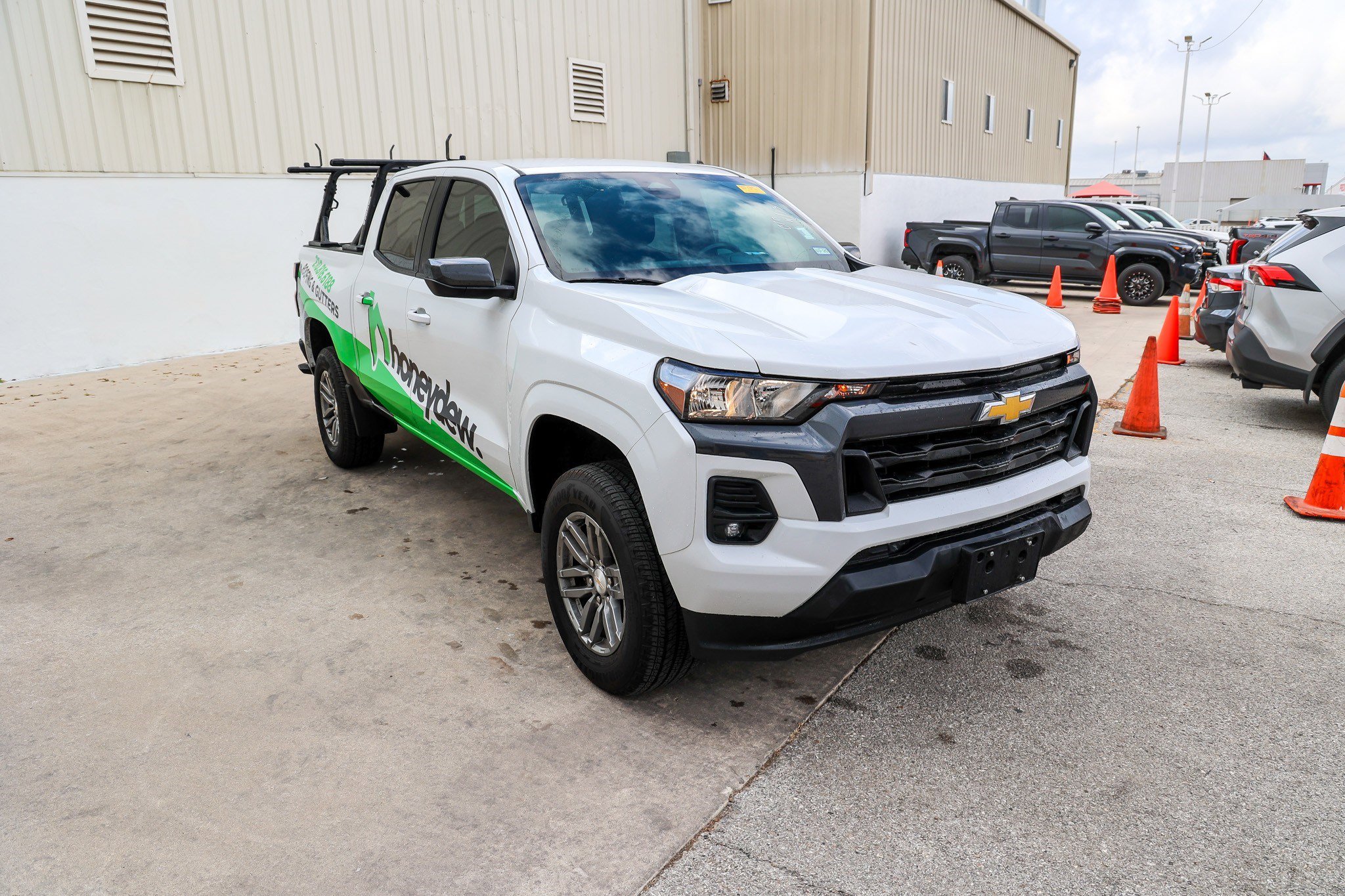 Used 2024 Chevrolet Colorado LT w/ LT Convenience Package image 5