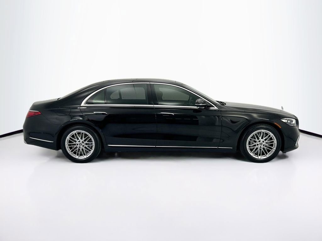 Used 2022 Mercedes-Benz S 580 4MATIC Sedan image 4