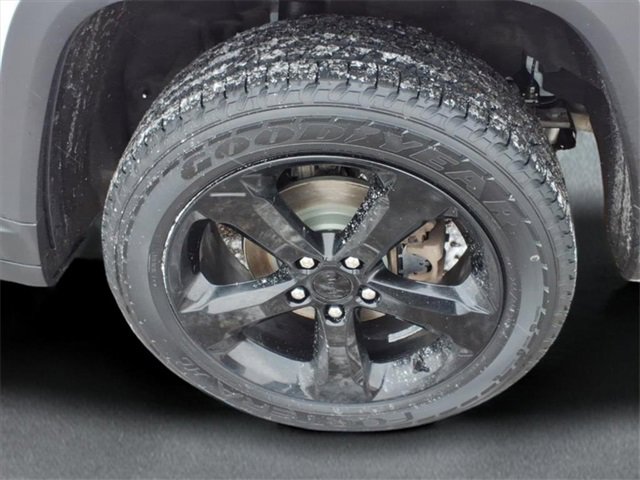 Used 2022 Jeep Grand Cherokee Altitude image 7