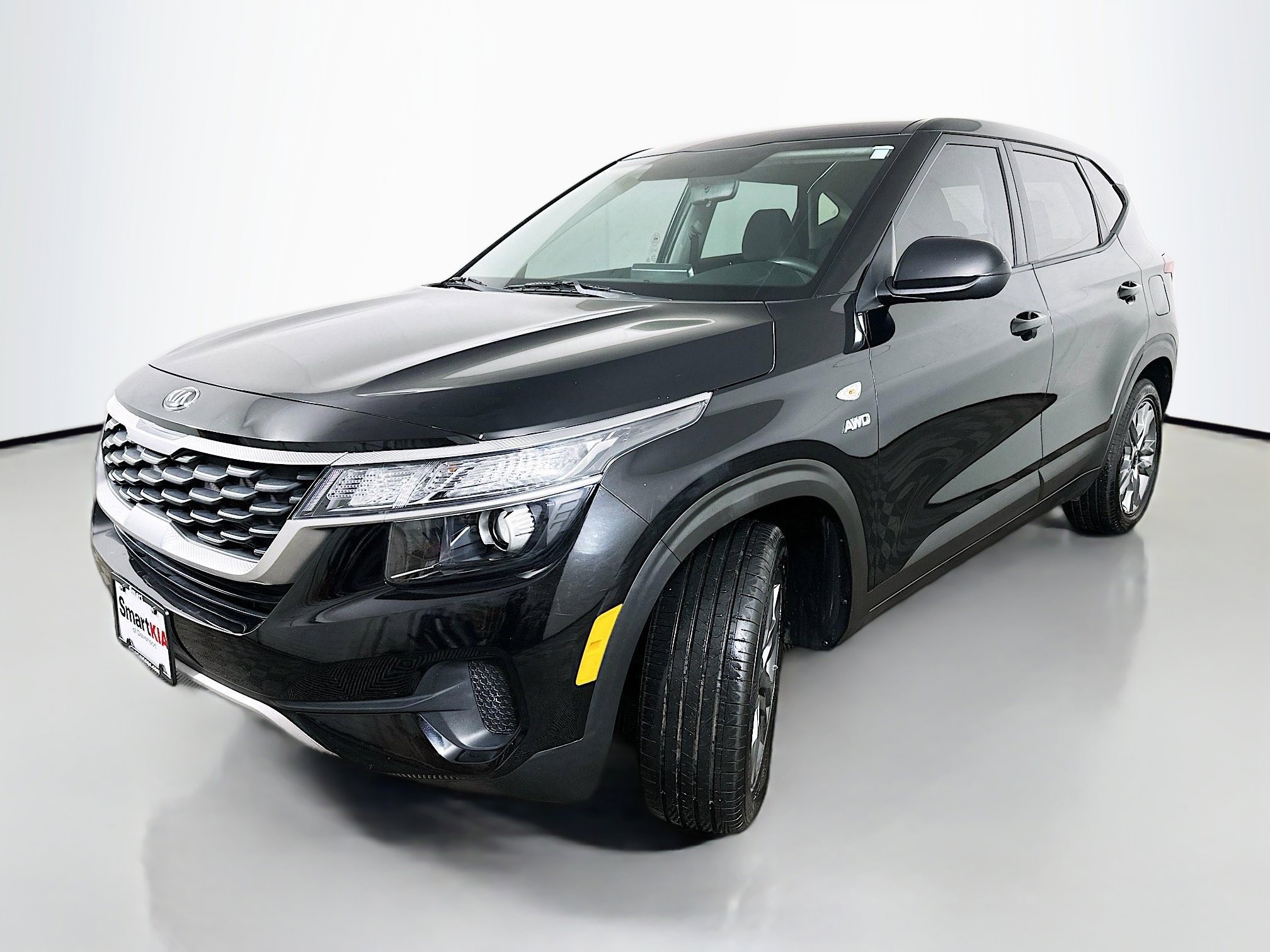 Used 2021 Kia Seltos LX image 3