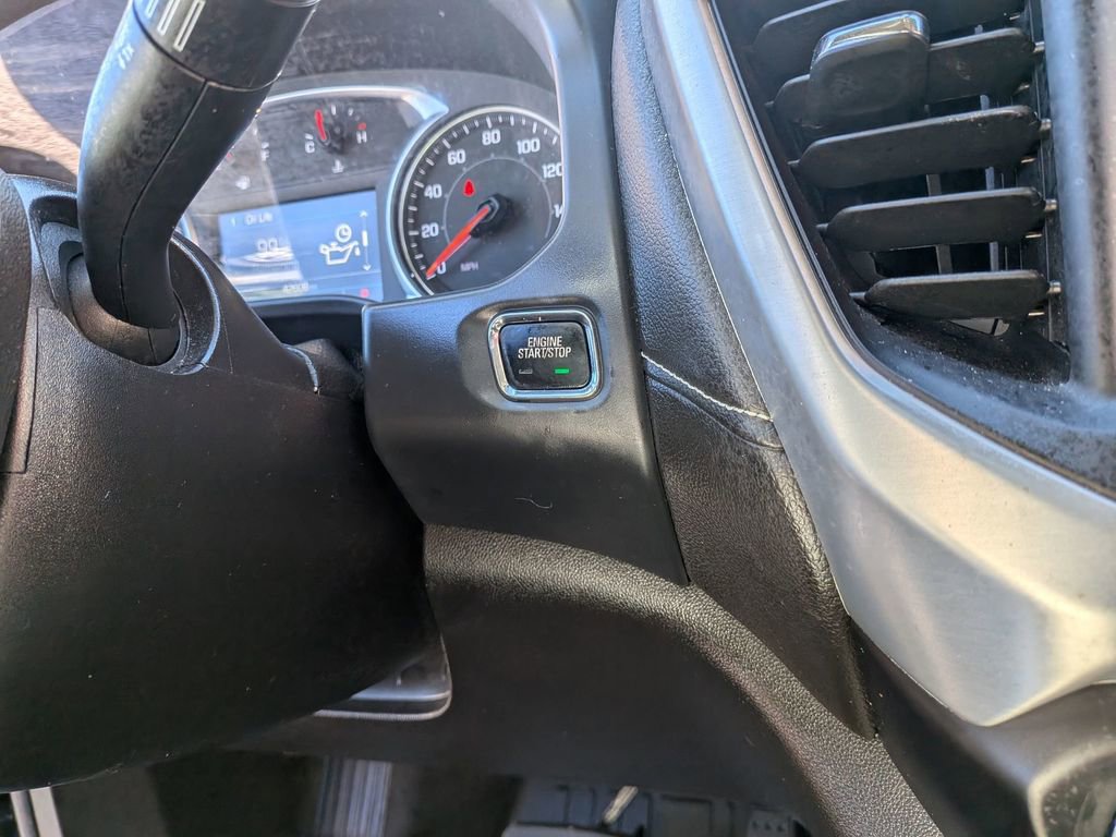 Used 2021 GMC Acadia SLE image 21