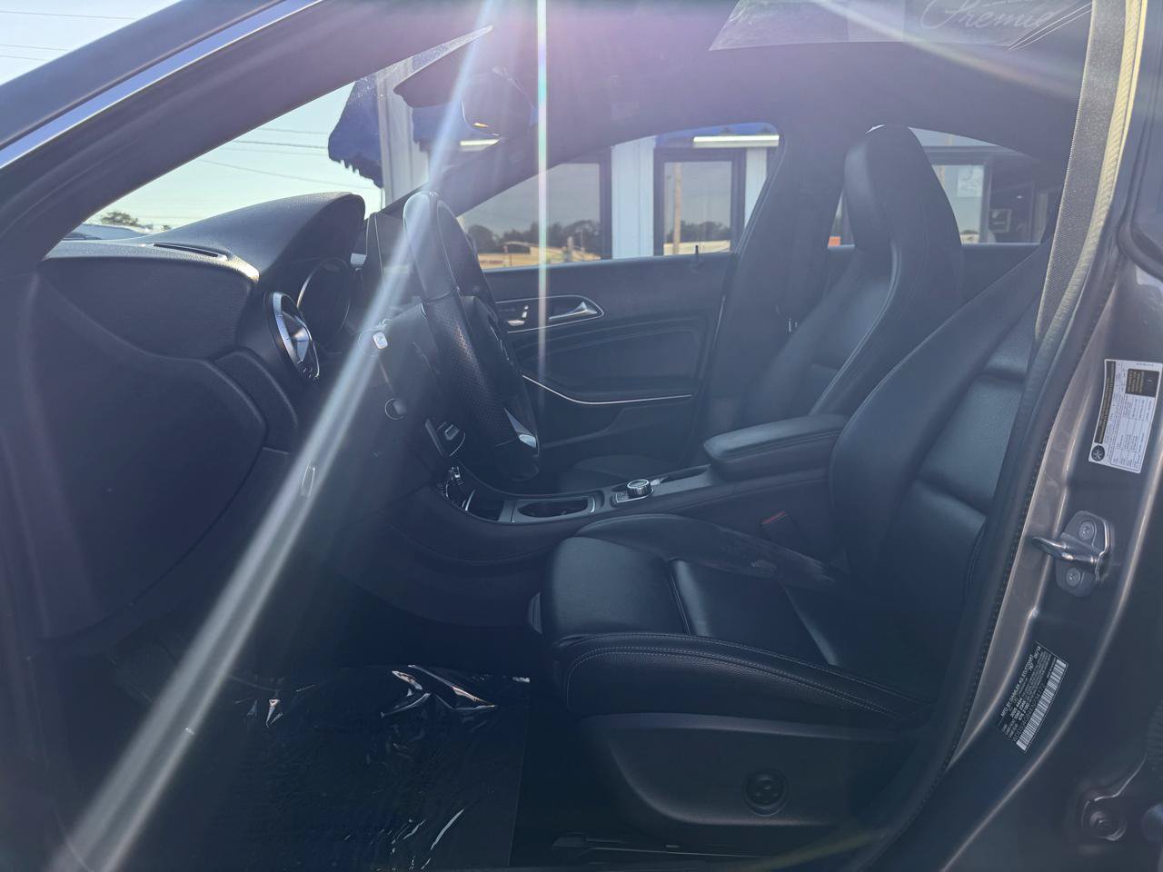 Used 2019 Mercedes-Benz CLA 250 4MATIC image 11