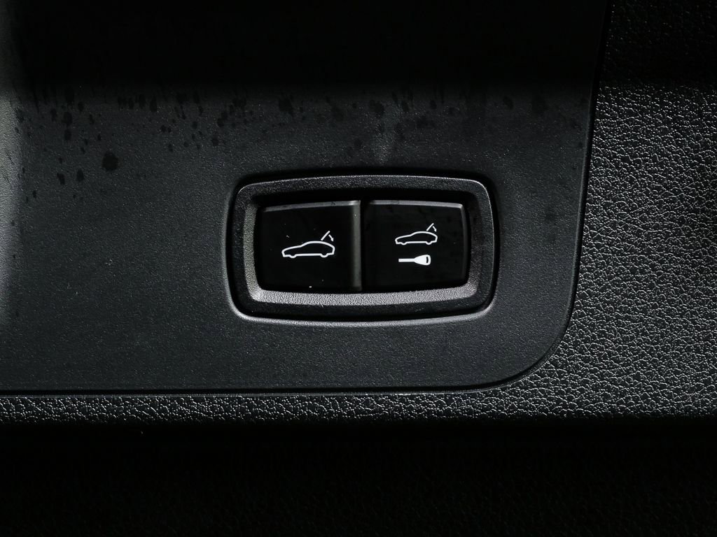 Certified 2019 Porsche Panamera 4 AWD/4WD image 32