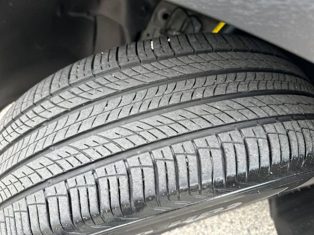Used 2024 Chevrolet Trax LT w/ Driver Confidence Package FWD image 38