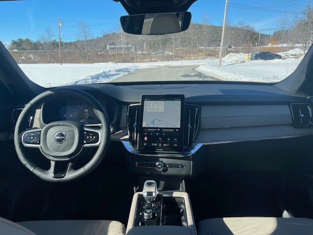 New 2026 Volvo XC90 B6 Plus w/ Protection Package Premier image 11