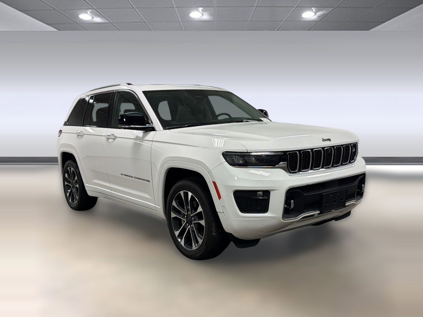Used 2023 Jeep Grand Cherokee Overland w/ Adv Protech Group III AWD/4WD image 6