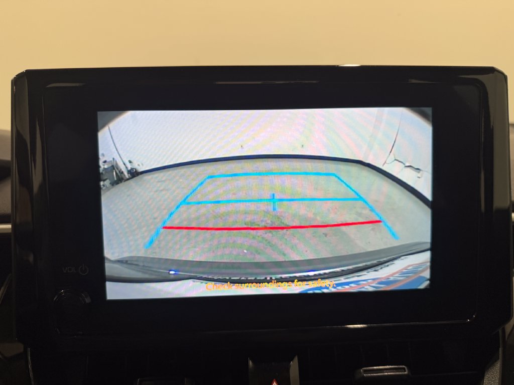 Used 2025 Toyota Corolla LE FWD image 10