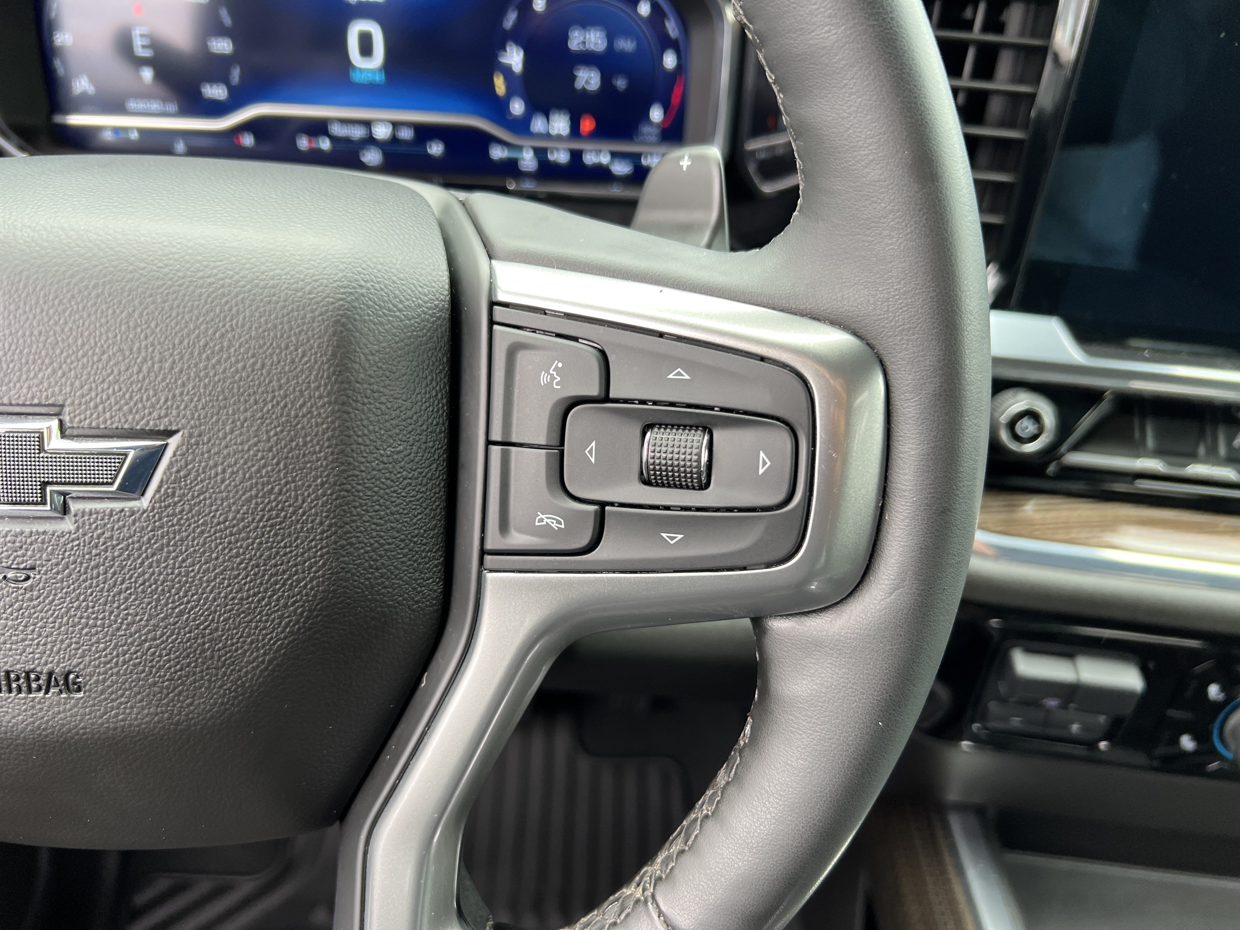 Used 2024 Chevrolet Silverado 1500 RST AWD/4WD image 30