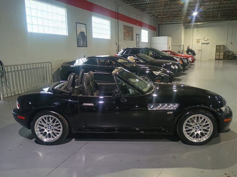 Used 2001 BMW Z3 3.0i RWD image 7