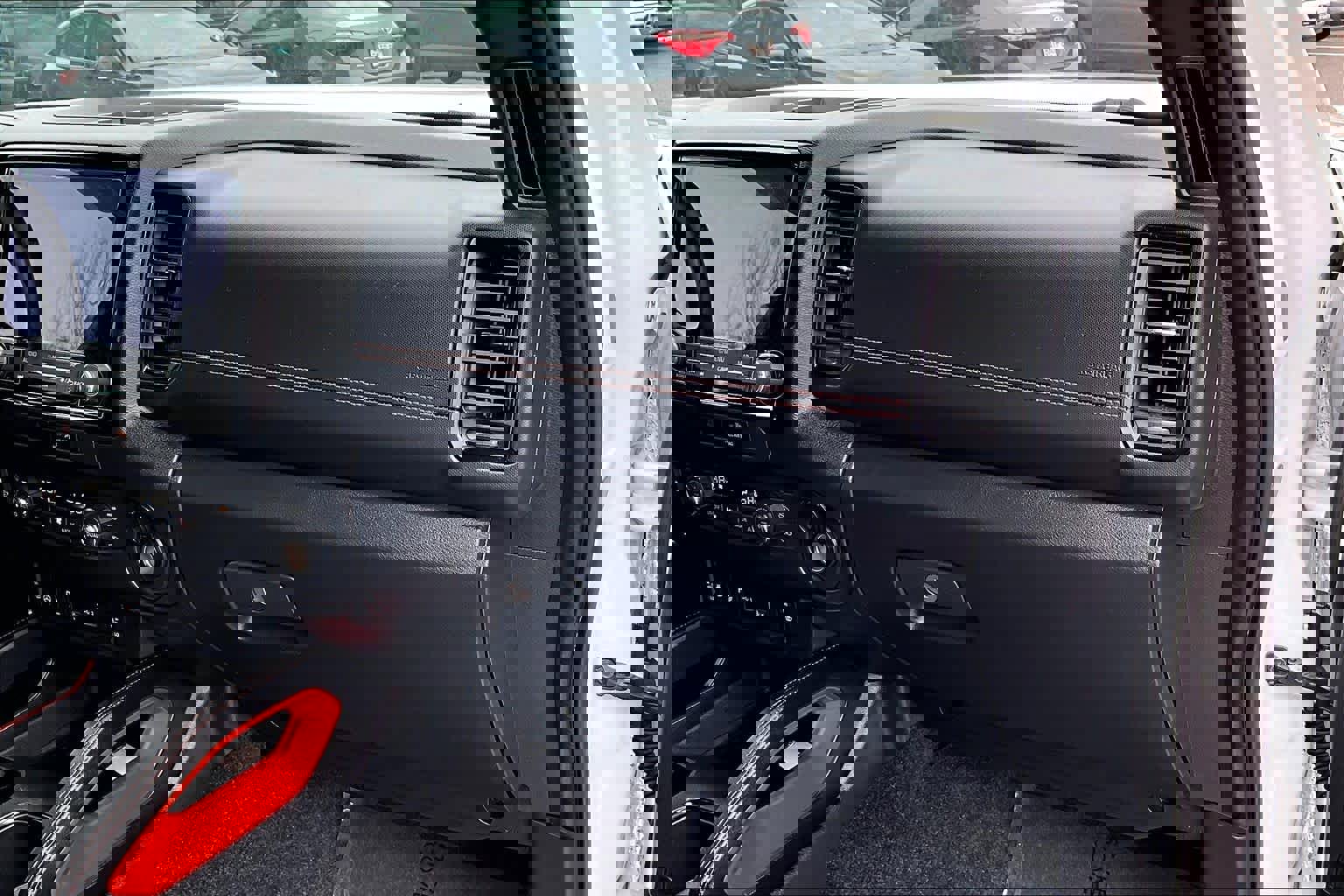 Used 2023 Nissan Frontier PRO-4X w/ Pro-4X Premium Package image 19