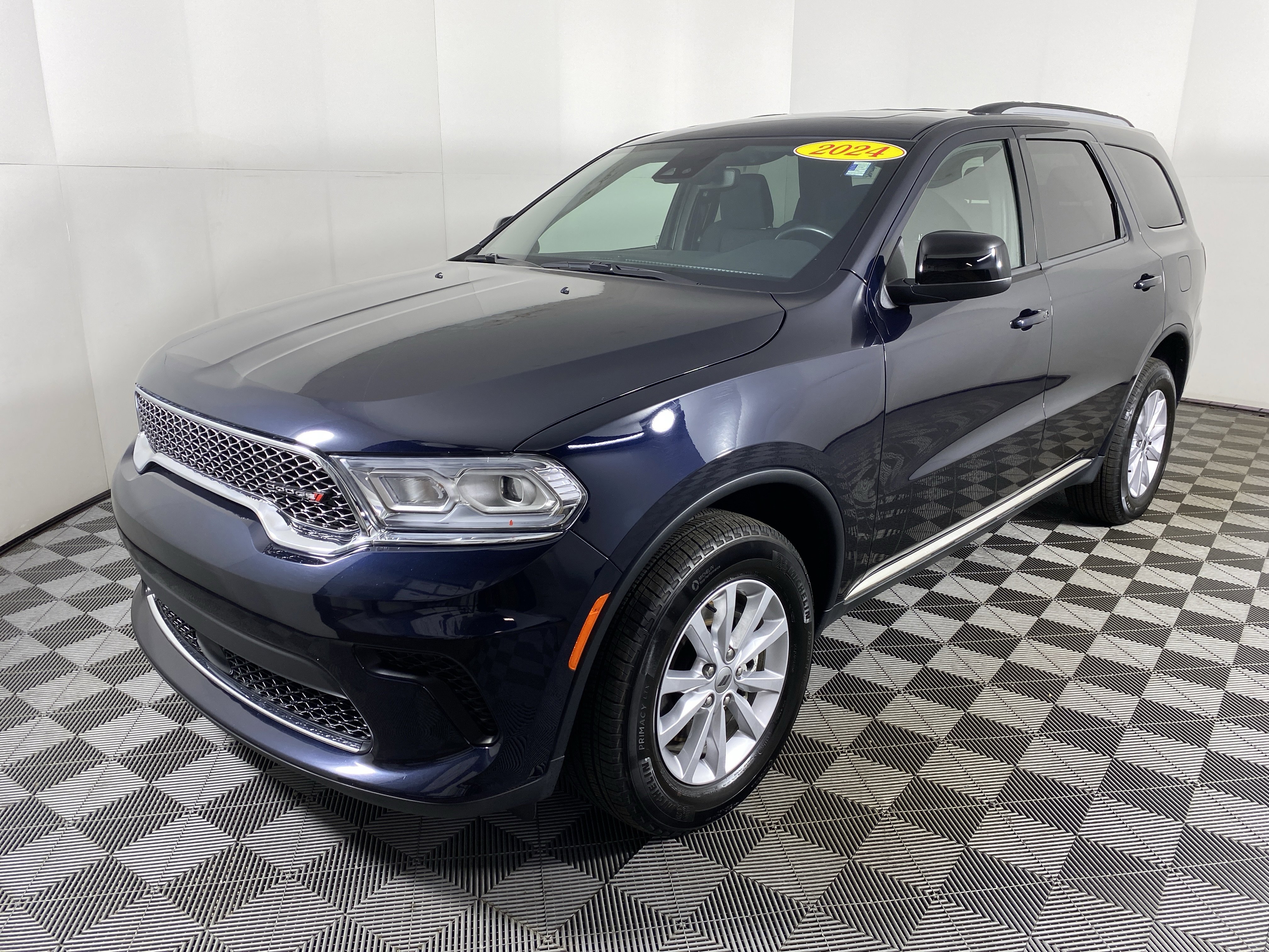 Used 2024 Dodge Durango SXT image 11