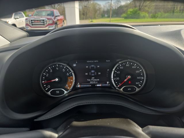 Used 2023 Jeep Renegade Altitude image 15