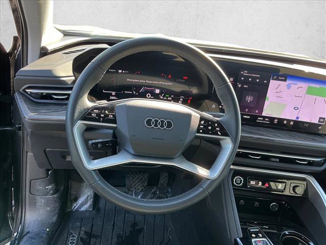 Certified 2025 Audi Q5 Premium w/ Convenience Package image 11