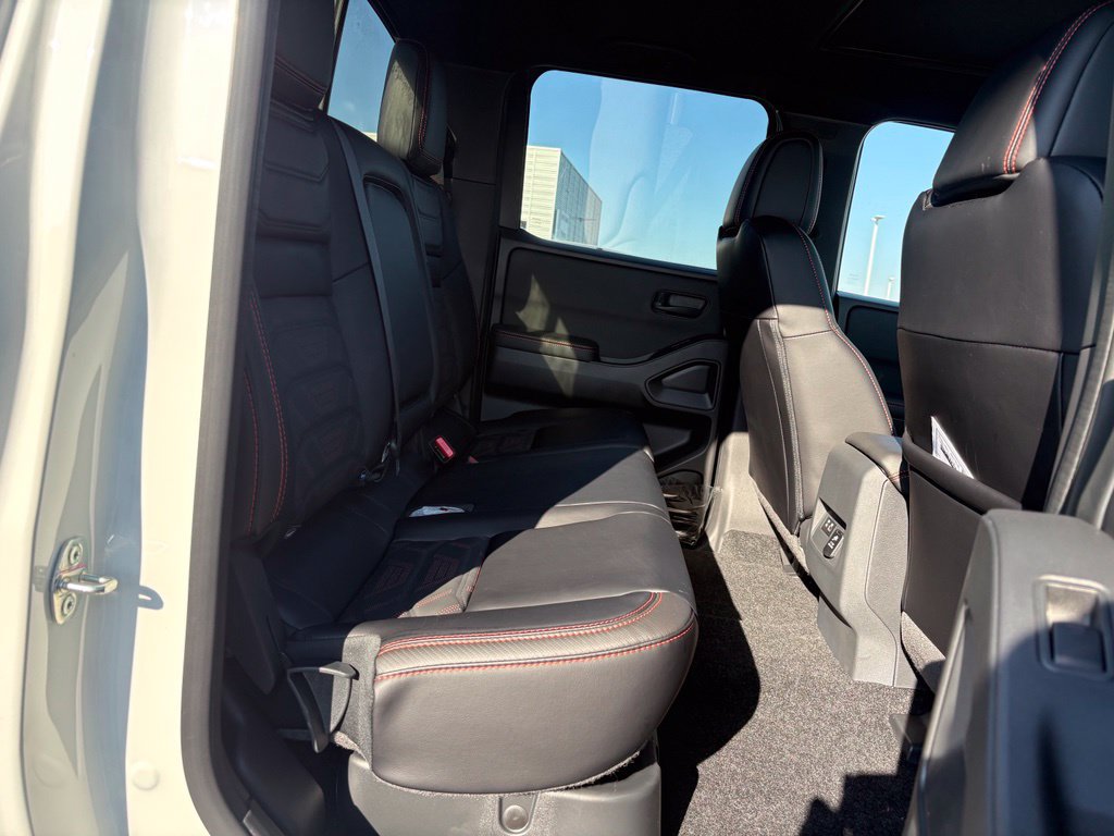 New 2027 Nissan Frontier PRO-4X w/ Pro Premium Package AWD/4WD image 17