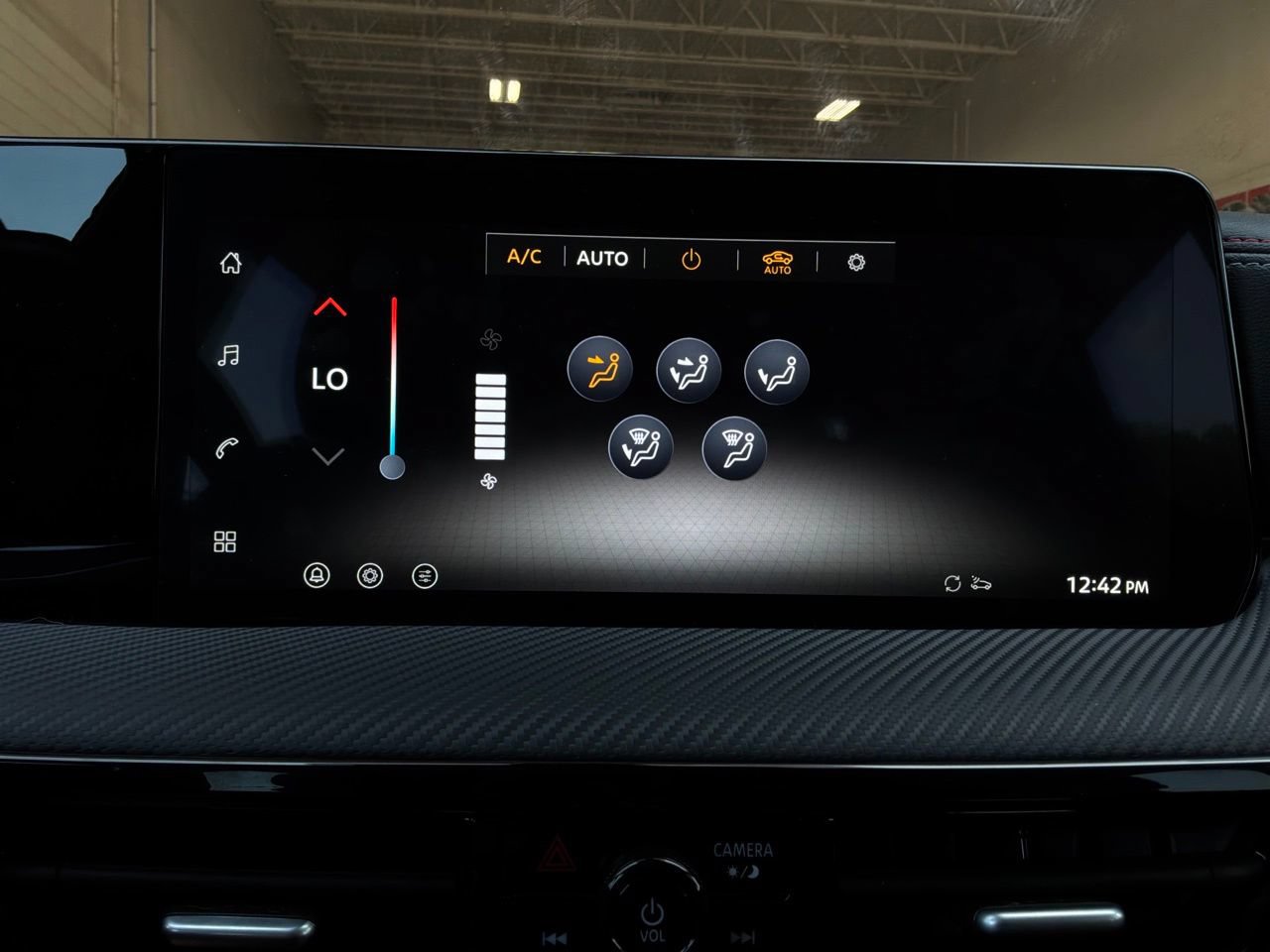 Used 2026 Nissan Kicks SR FWD image 35
