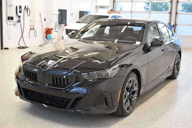 New 2027 BMW i5 xDrive40 w/ M Sport Package AWD/4WD image 9