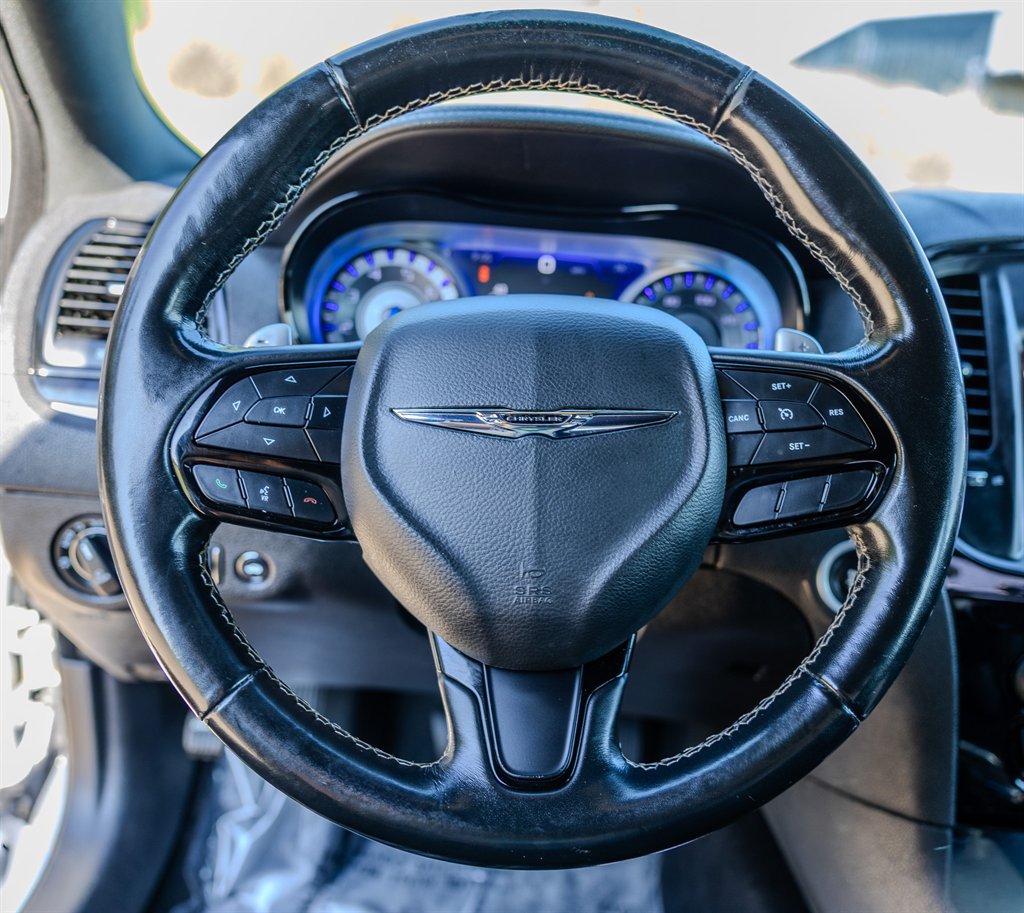 Used 2022 Chrysler 300 S RWD image 15