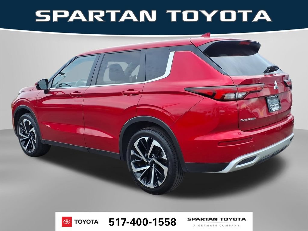 Used 2024 Mitsubishi Outlander SE FWD image 9