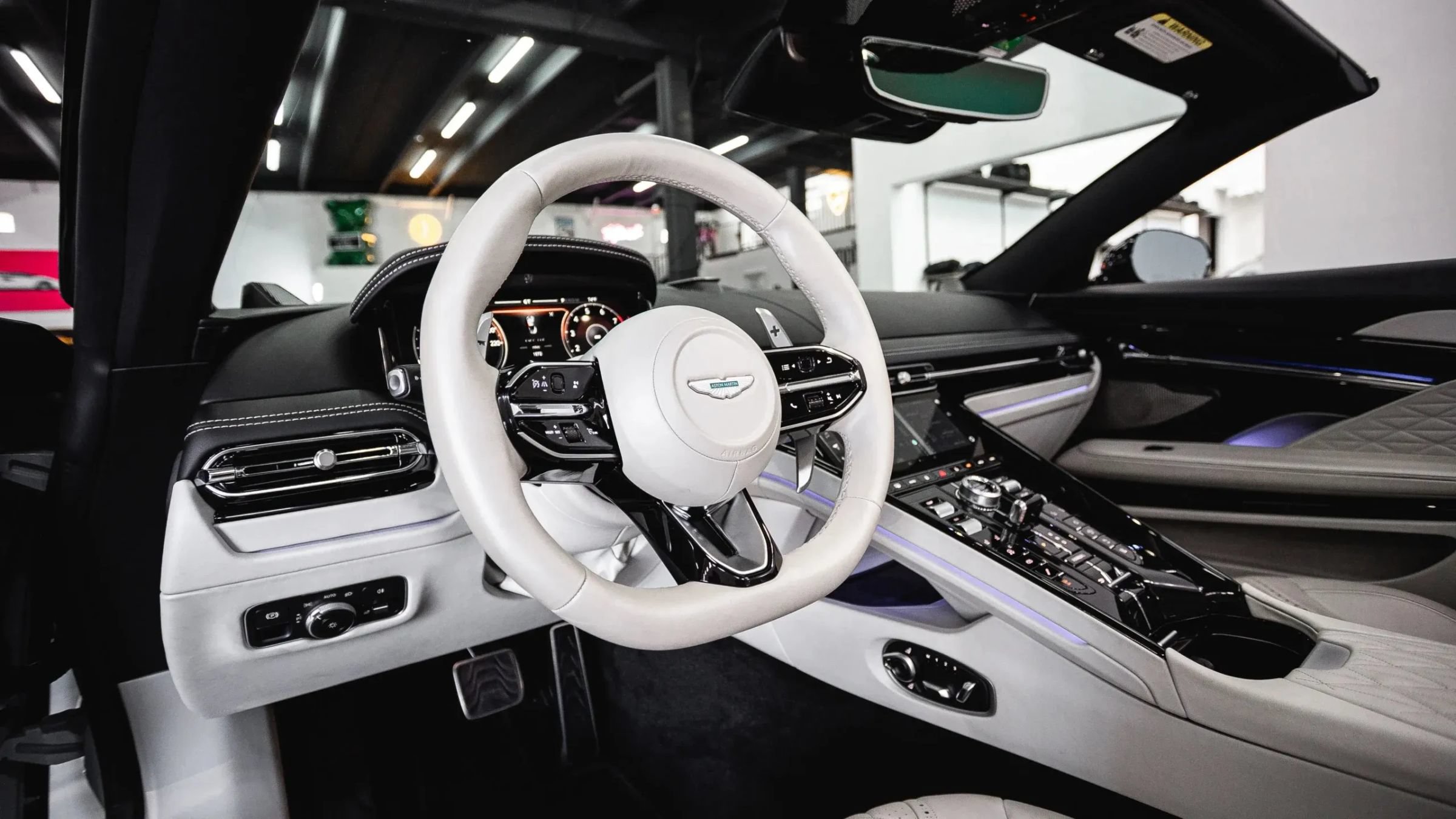 Used 2024 Aston Martin DB12 Convertible RWD image 29