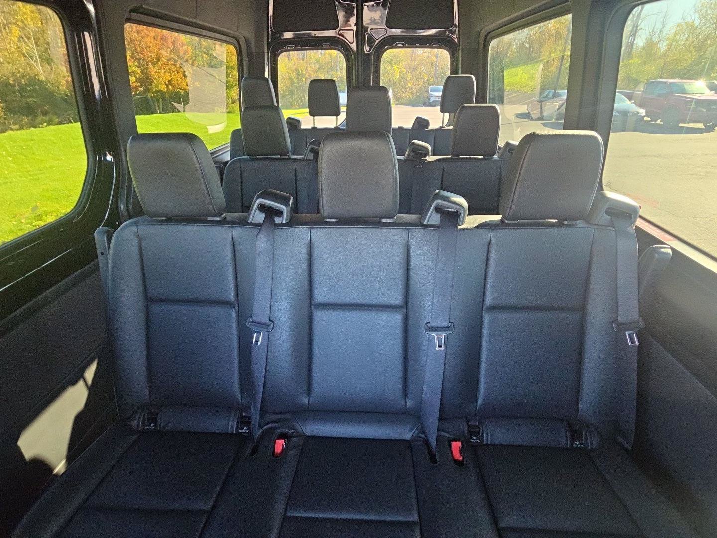 Used 2019 Mercedes-Benz Sprinter 2500 image 19