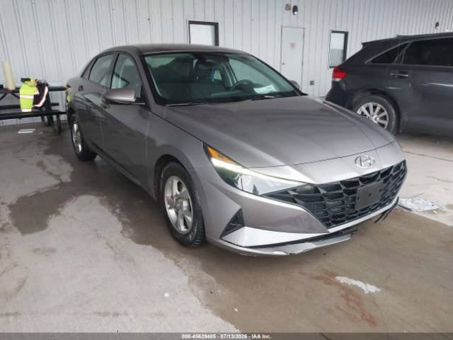 Used 2023 Hyundai Elantra SE