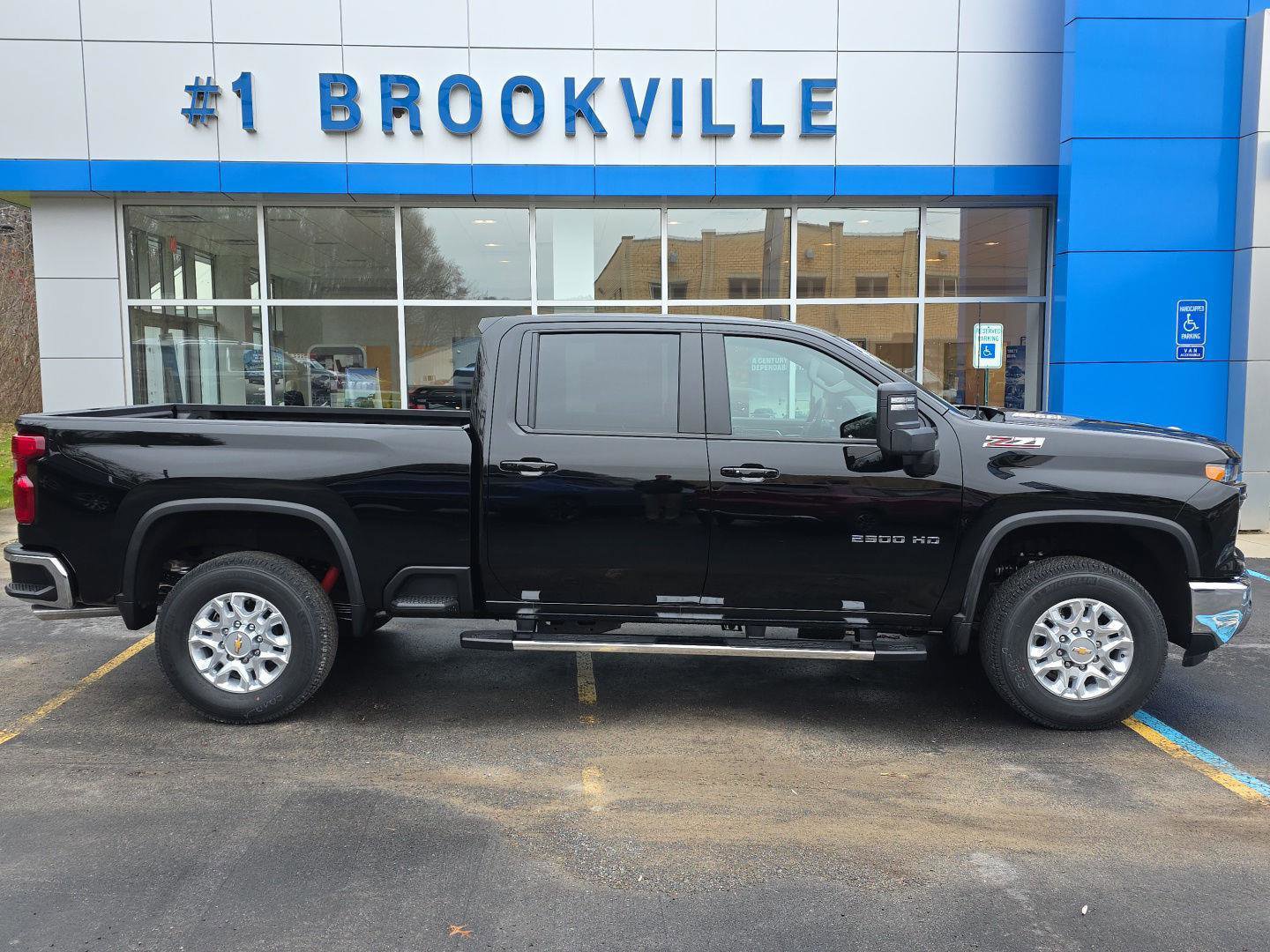 New 2026 Chevrolet Silverado 2500 LT image 1