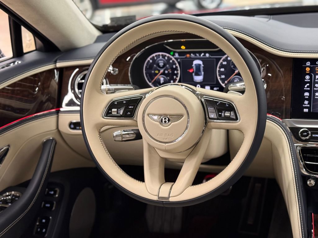 Used 2022 Bentley Flying Spur Plug-In Hybrid image 55