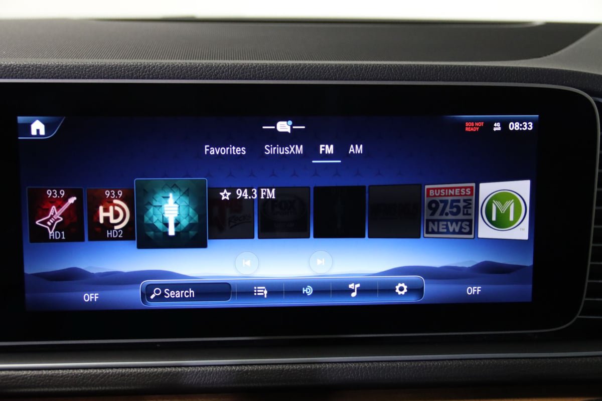 Used 2025 Mercedes-Benz GLE 350 4MATIC w/ Winter Package image 52