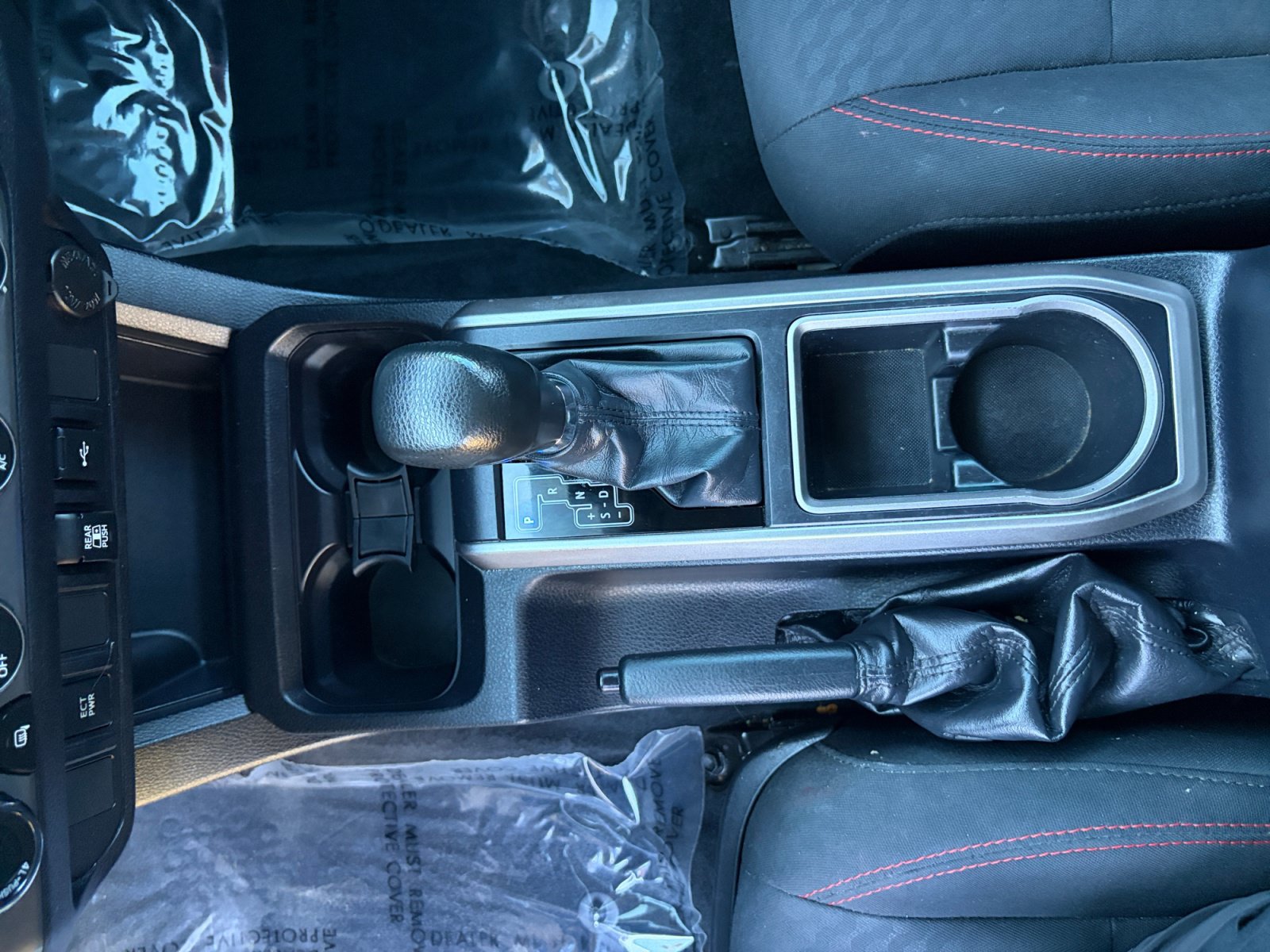Used 2020 Toyota Tacoma SR5 AWD/4WD image 15