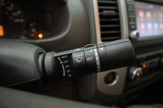 Used 2020 Nissan Frontier SV w/ SV Utility Package image 15