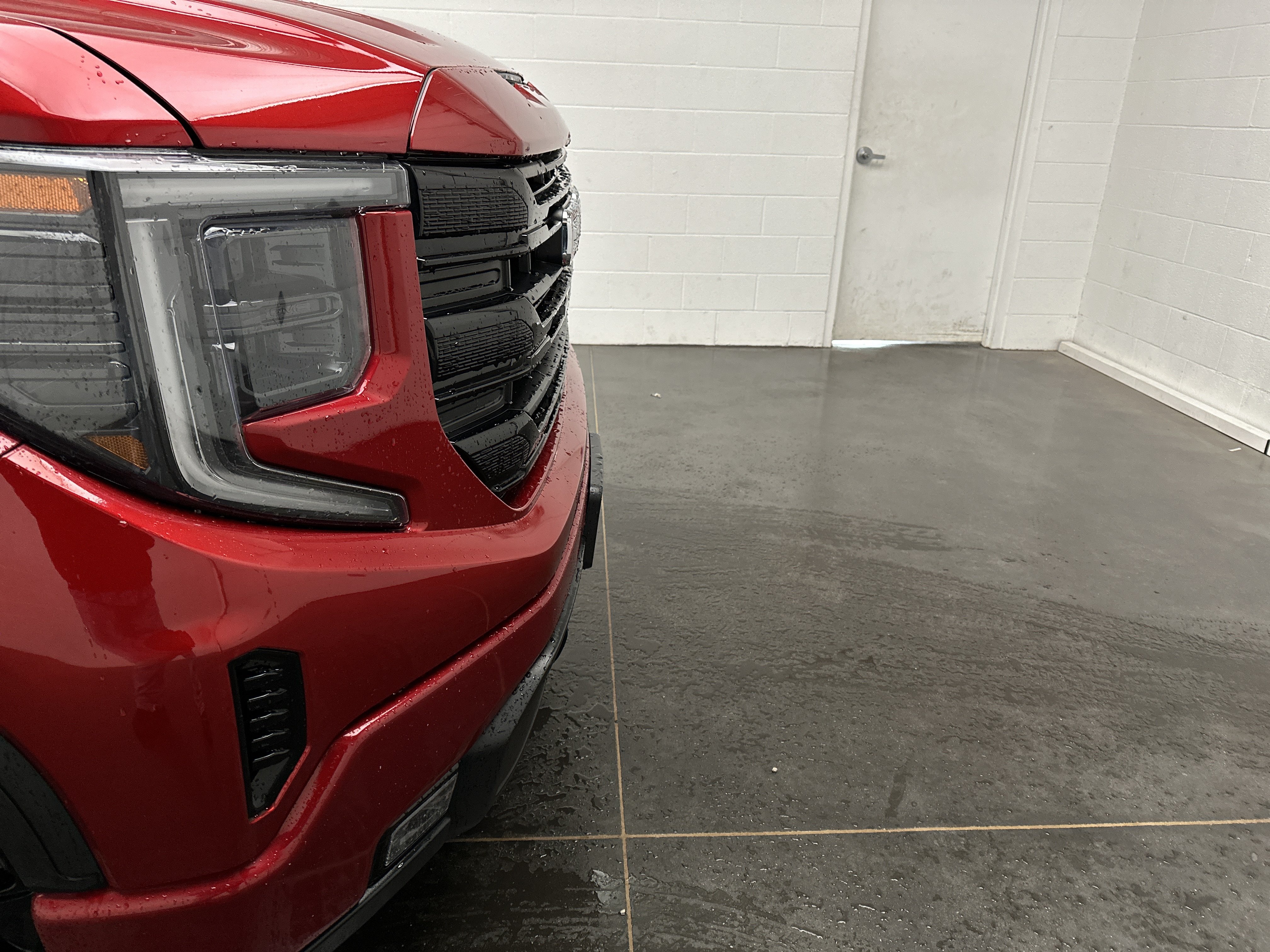 Used 2023 GMC Sierra 1500 Elevation AWD/4WD image 2