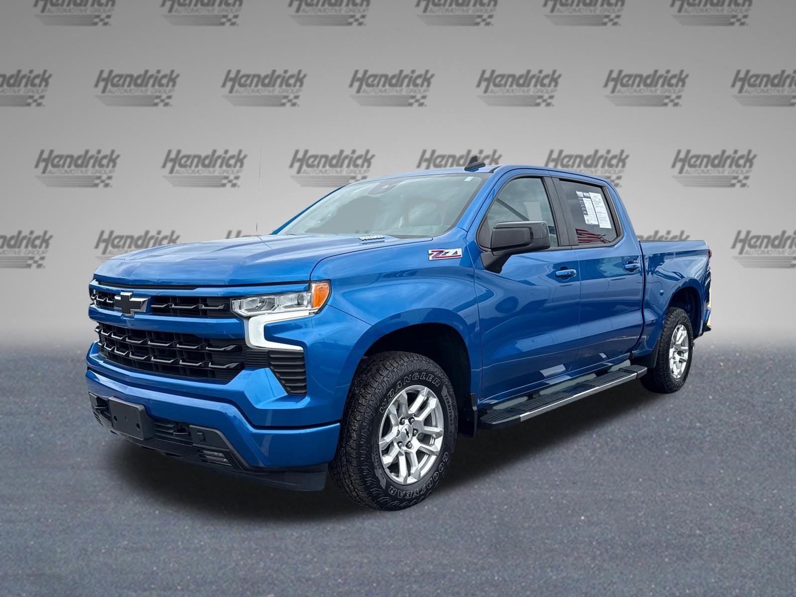 Used 2022 Chevrolet Silverado 1500 RST w/ Z71 Off-Road Package AWD/4WD image 5