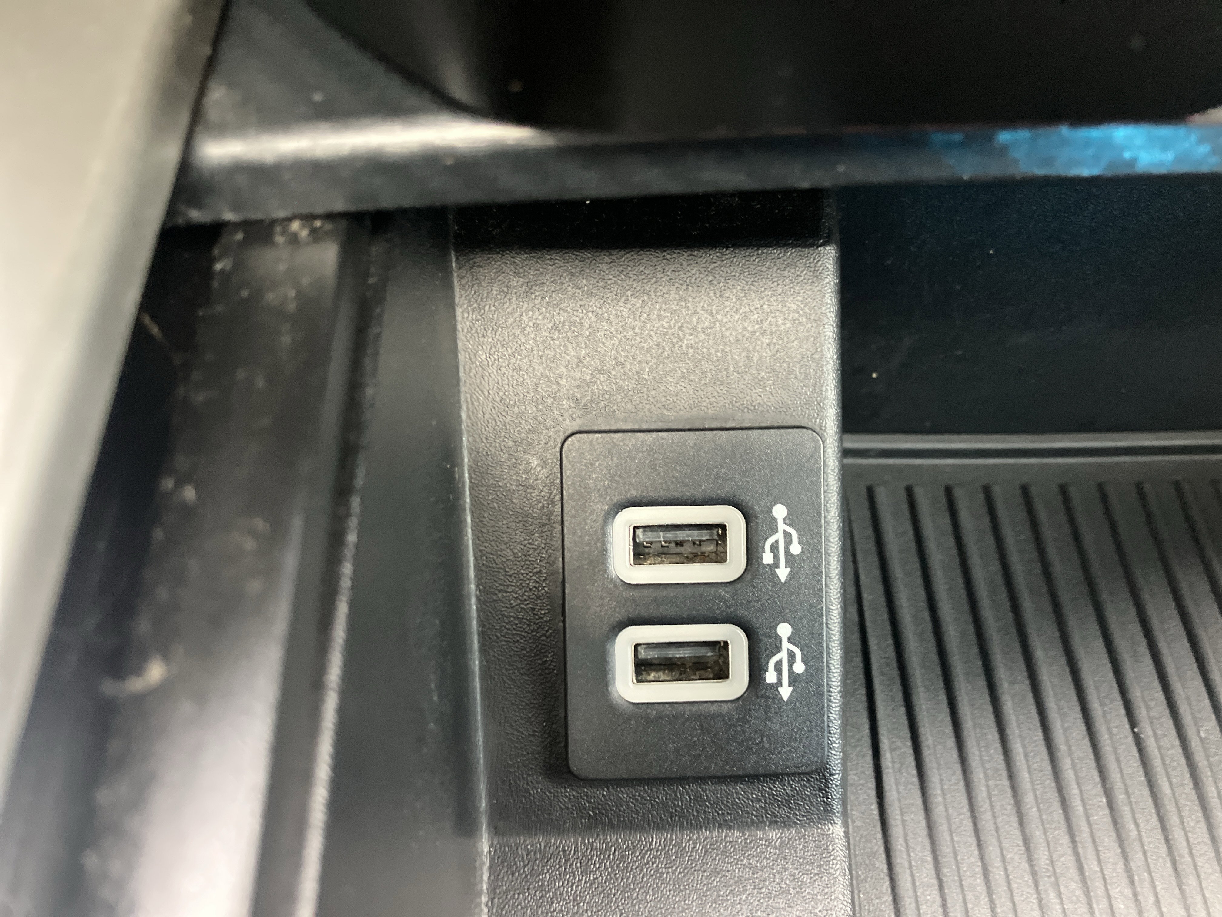 Used 2019 Ford F150 Lariat w/ Equipment Group 502A Luxury image 35