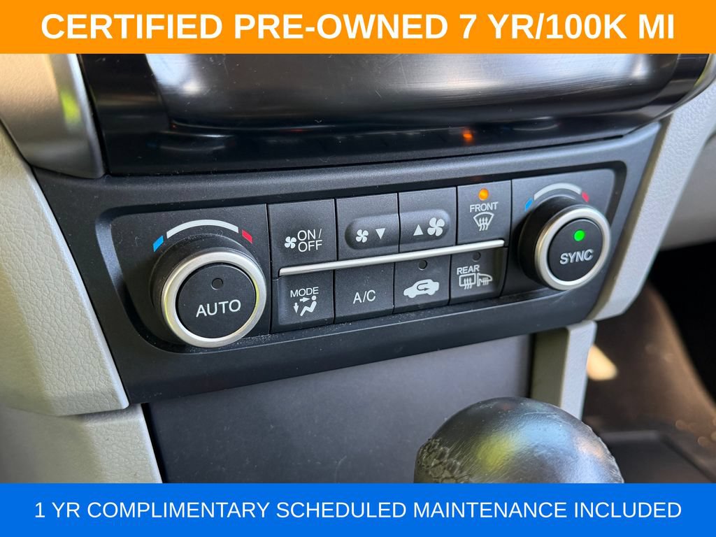 Used 2017 Acura ILX FWD image 30